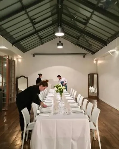 Charming Chic In Upper Marais 160m