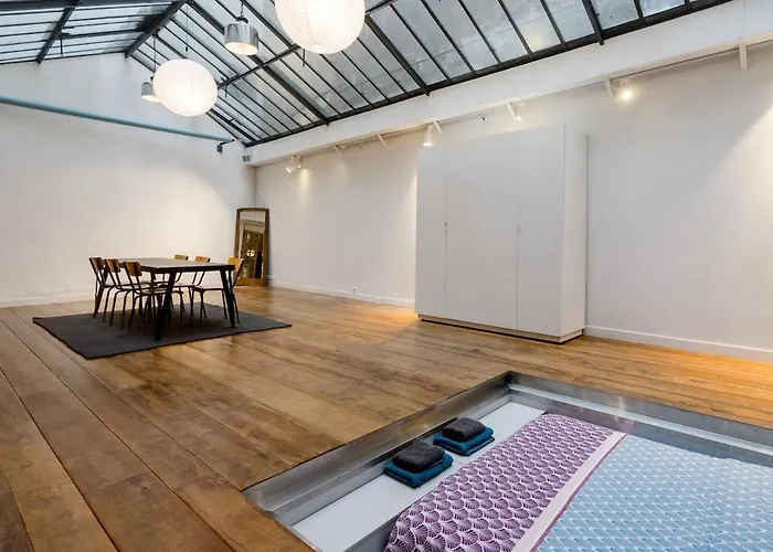 Apartament Charming Chic In Upper Marais 160m Paryż