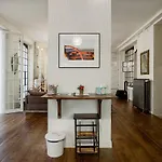 Charming Chic In Upper Marais 160m Apartmán Paříž