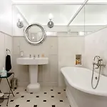 Charming Chic In Upper Marais 160m Apartmán *