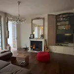 Charming Chic In Upper Marais 160m Apartmán Paříž