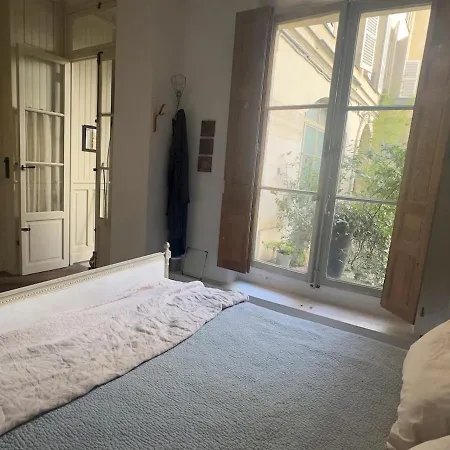 Apartmán Charming Chic In Upper Marais 160m *