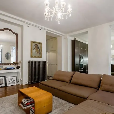 Charming Chic In Upper Marais 160m Apartment Paris