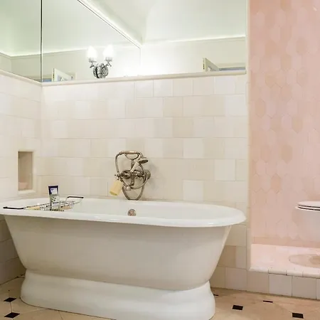 Apartment Charming Chic In Upper Marais 160m *