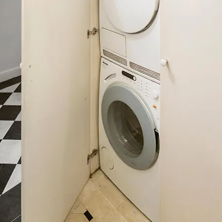 Charming Chic In Upper Marais 160m * Paris
