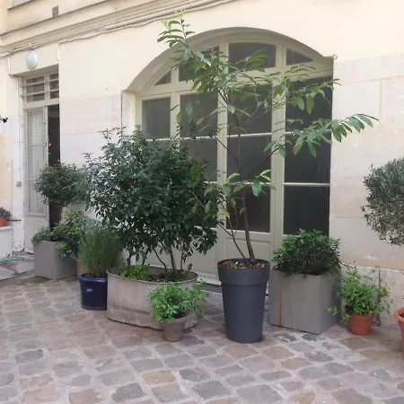 公寓 Charming Chic In Upper Marais 160m 巴黎