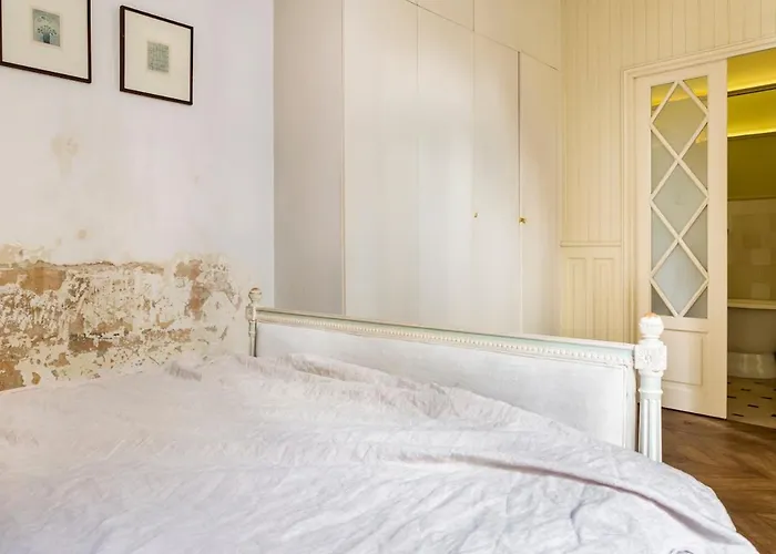 Charming Chic In Upper Marais 160m * Paris