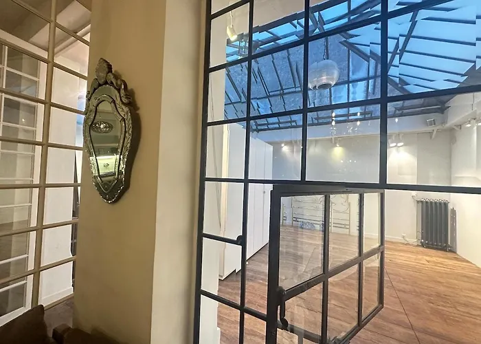 Apartment Charming Chic In Upper Marais 160m Paris