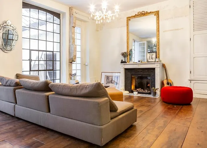 Charming Chic In Upper Marais 160m Apartment *