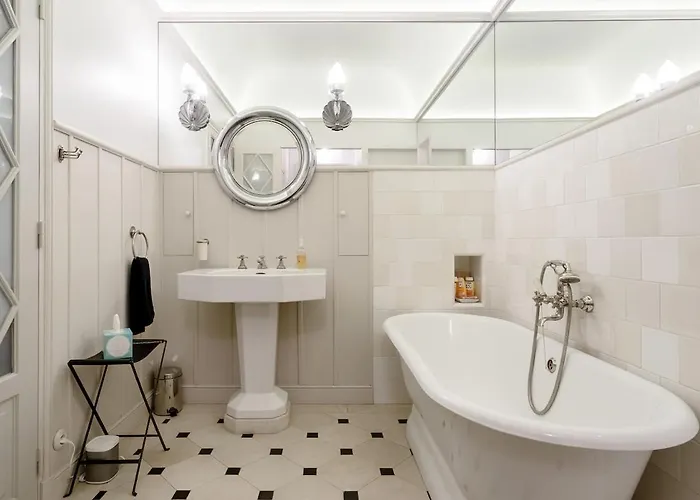 Charming Chic In Upper Marais 160m 公寓 *